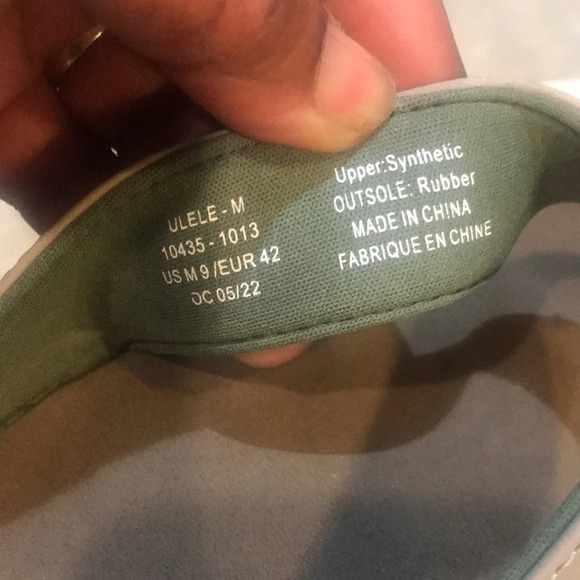 Men’s Olukai Sandals in Clay/Mustang-Size 9 - Picture 8 of 8